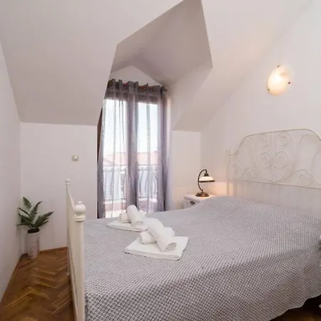 Navi Apartment, Seaview Apartment Trogir